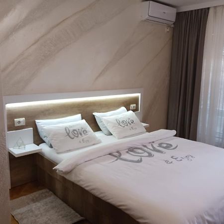 Apartments Dunja Нови Сад Екстериор снимка